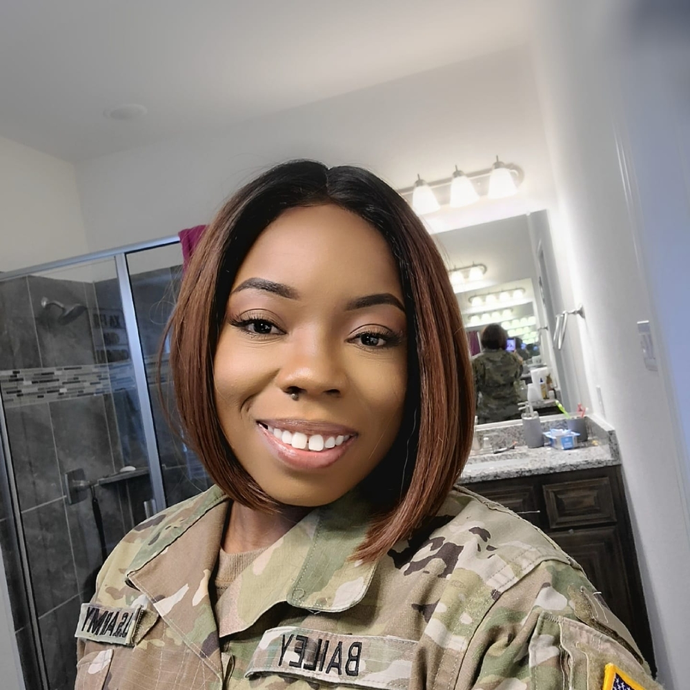 Meet your Posher, Brittani